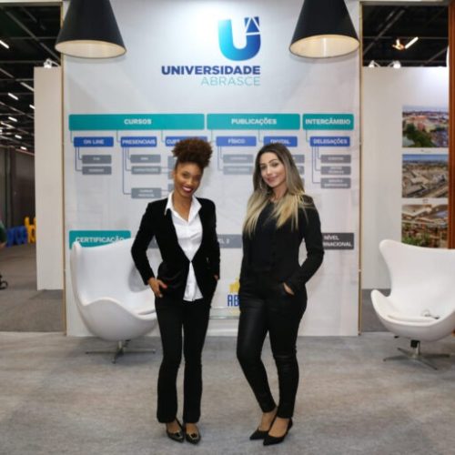 imgi_24_Expo-Shopping-Case-Sound-23-768×512